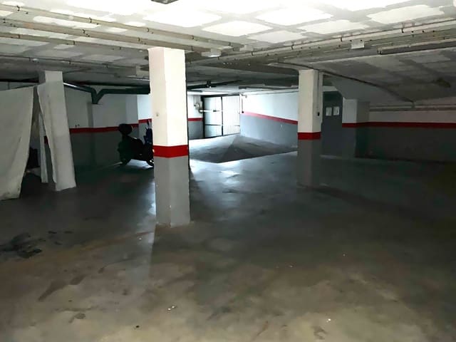 Garaż na sprzedaż w Antequera - 19 000 € (Ref: 9036353)