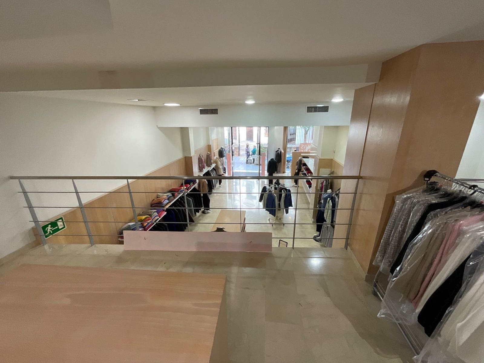 Erhverv til salg i Antequera - € 250.000 (Ref: 9036354)