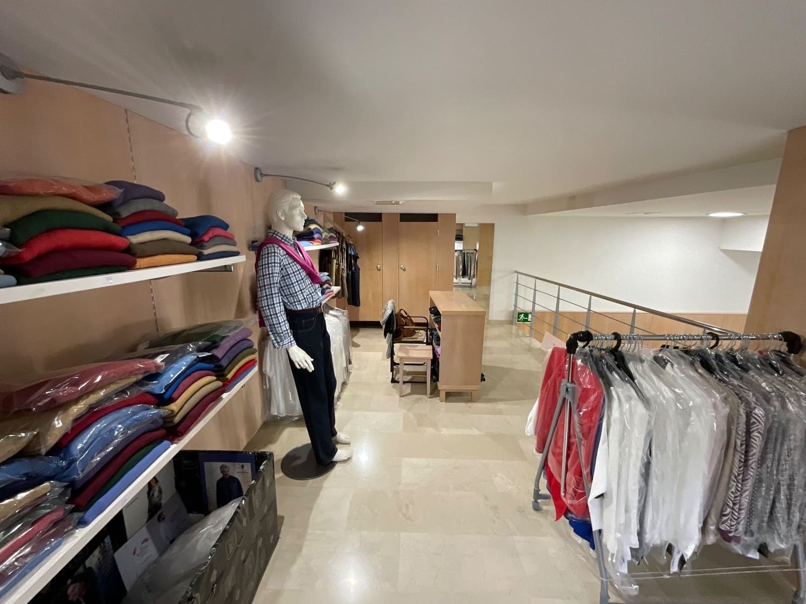 Erhverv til salg i Antequera - € 250.000 (Ref: 9036354)