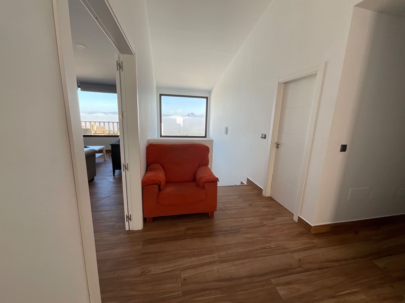 6 soveværelse Villa til leje i Antequera - € 3.000 (Ref: 9036356)