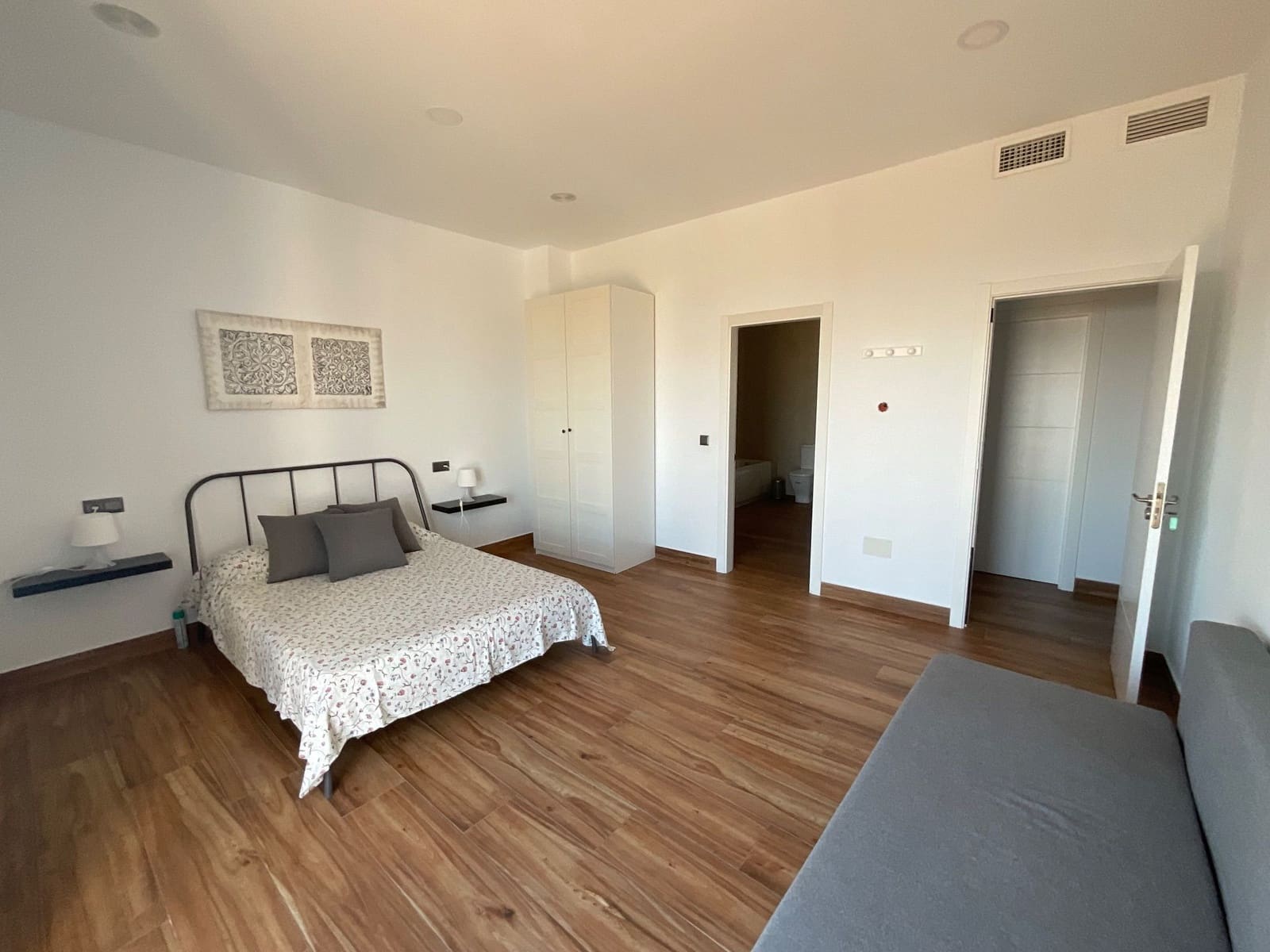 6 soveværelse Villa til leje i Antequera - € 3.000 (Ref: 9036356)