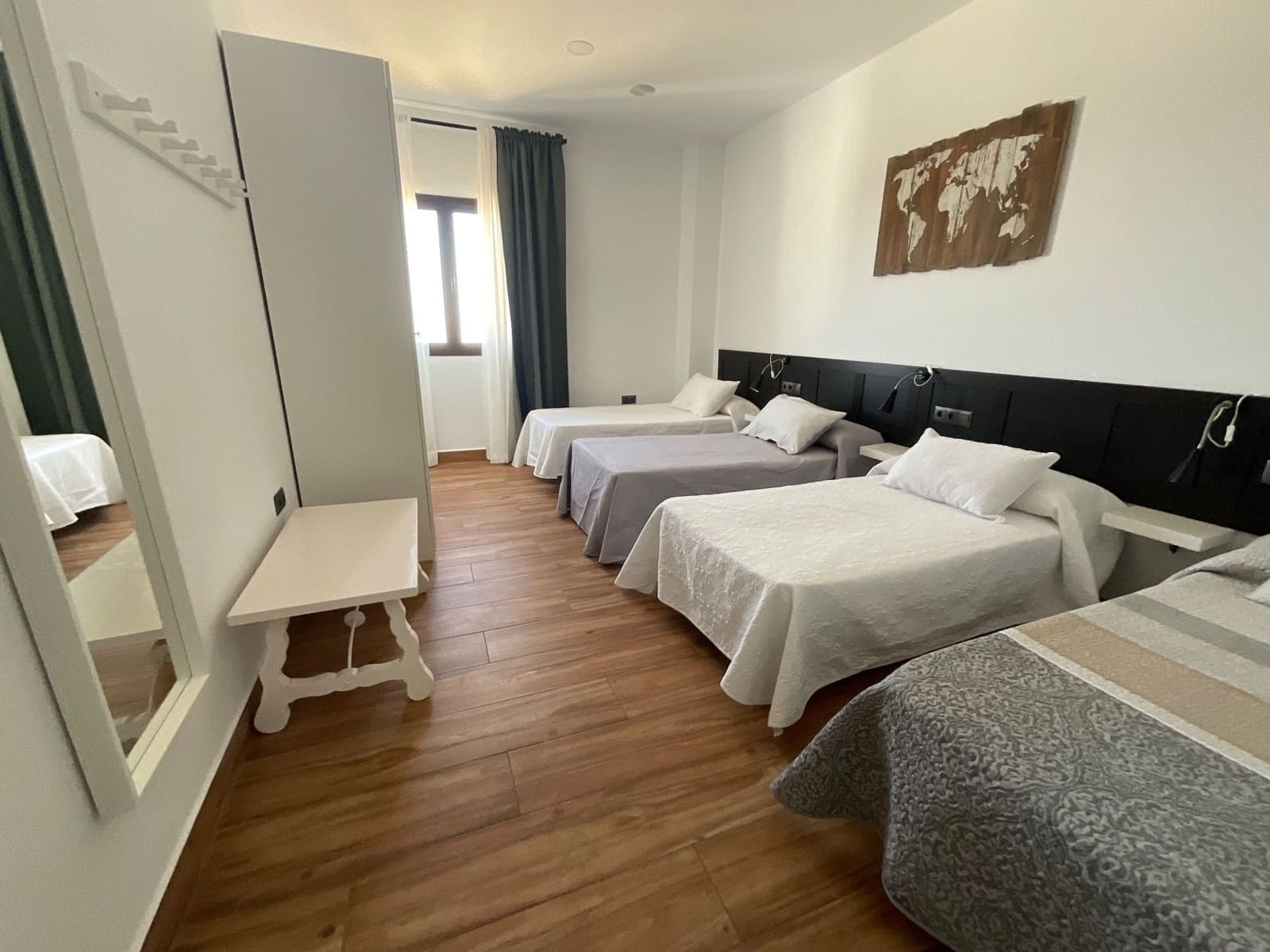 6 soveværelse Villa til leje i Antequera - € 3.000 (Ref: 9036356)