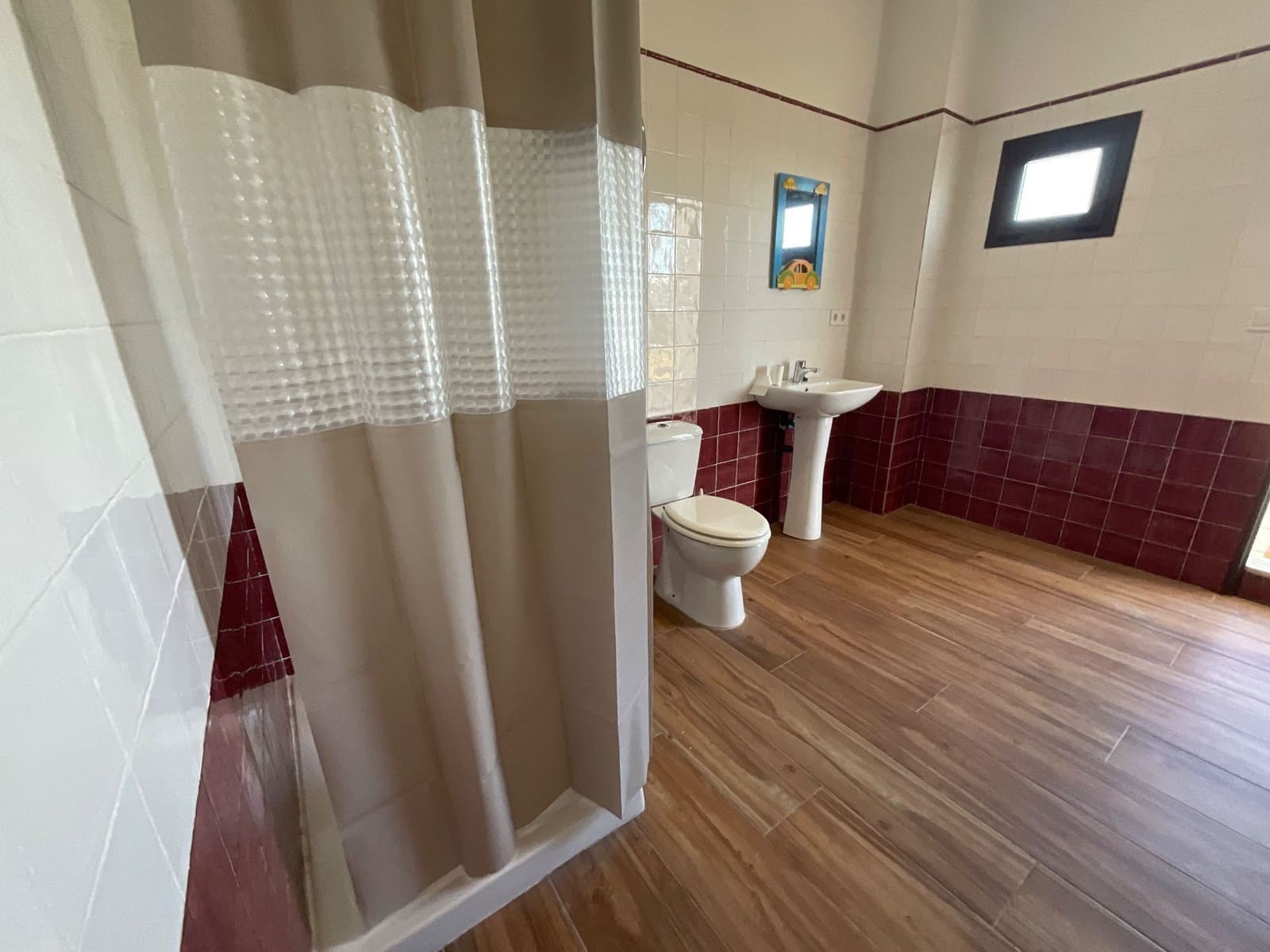 6 soveværelse Villa til leje i Antequera - € 3.000 (Ref: 9036356)