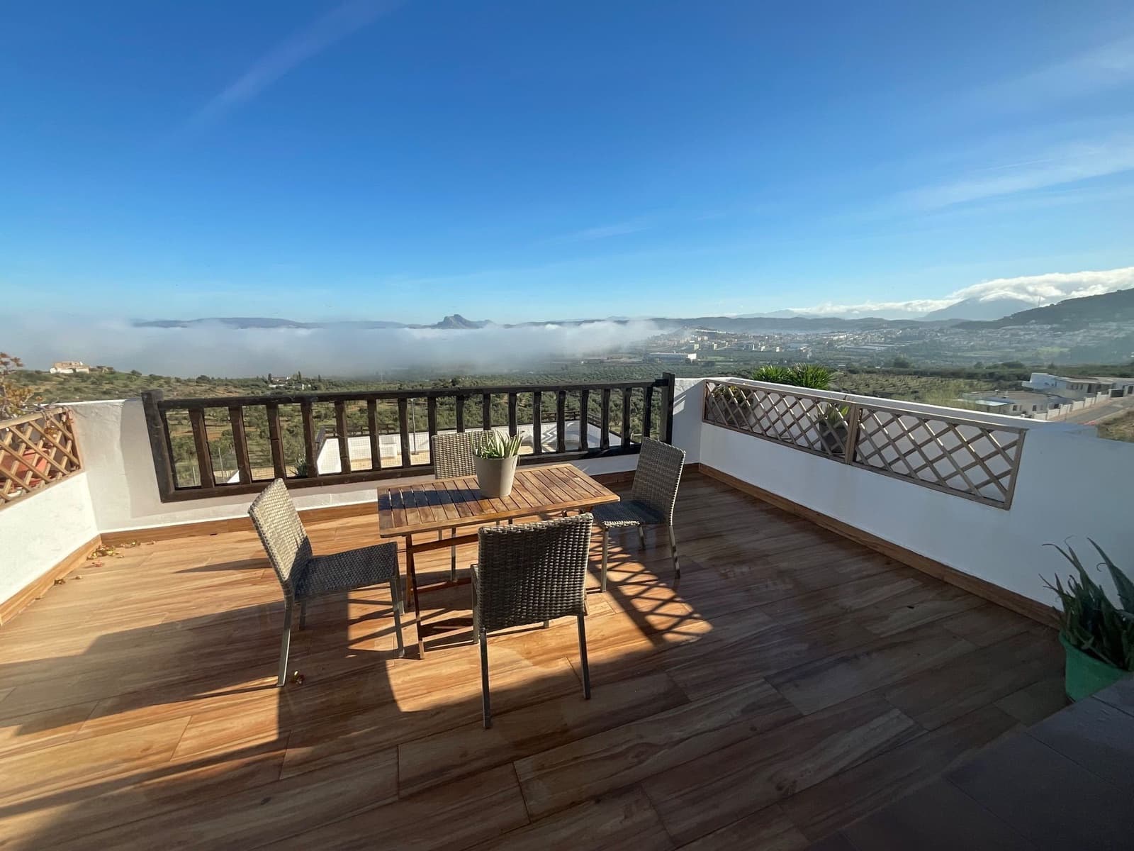 6 soveværelse Villa til leje i Antequera - € 3.000 (Ref: 9036356)