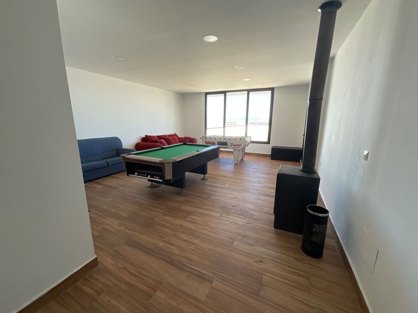 6 soveværelse Villa til leje i Antequera - € 3.000 (Ref: 9036356)