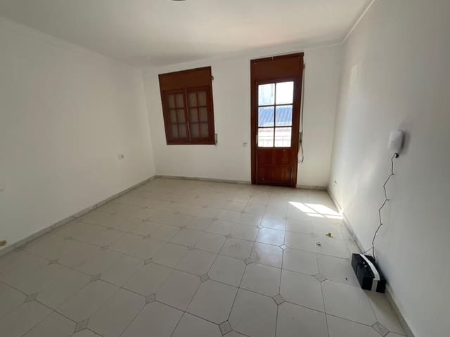 3 sypialnia Mieszkanie na sprzedaż w Sierra de Yeguas - 45 000 € (Ref: 9036360)