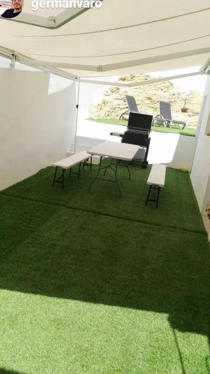 Villa for sale in Antequera with pool - € 79,000 (Ref: 9036363)