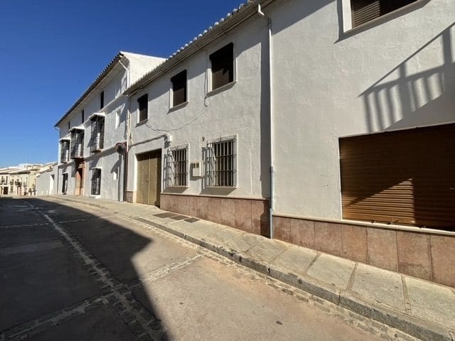 3 soverom Villa til salgs i Antequera med garasje - € 180 000 (Ref: 9036368)