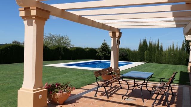 6 soveværelse Villa til salg i Antequera med swimmingpool garage - € 994.000 (Ref: 9036373)