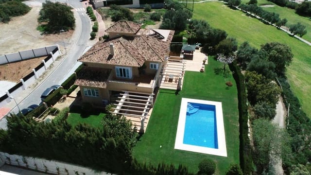 6 soveværelse Villa til salg i Antequera med swimmingpool garage - € 994.000 (Ref: 9036373)