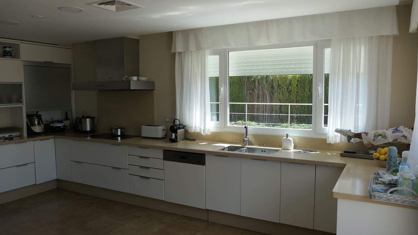 6 soveværelse Villa til salg i Antequera med swimmingpool garage - € 994.000 (Ref: 9036373)