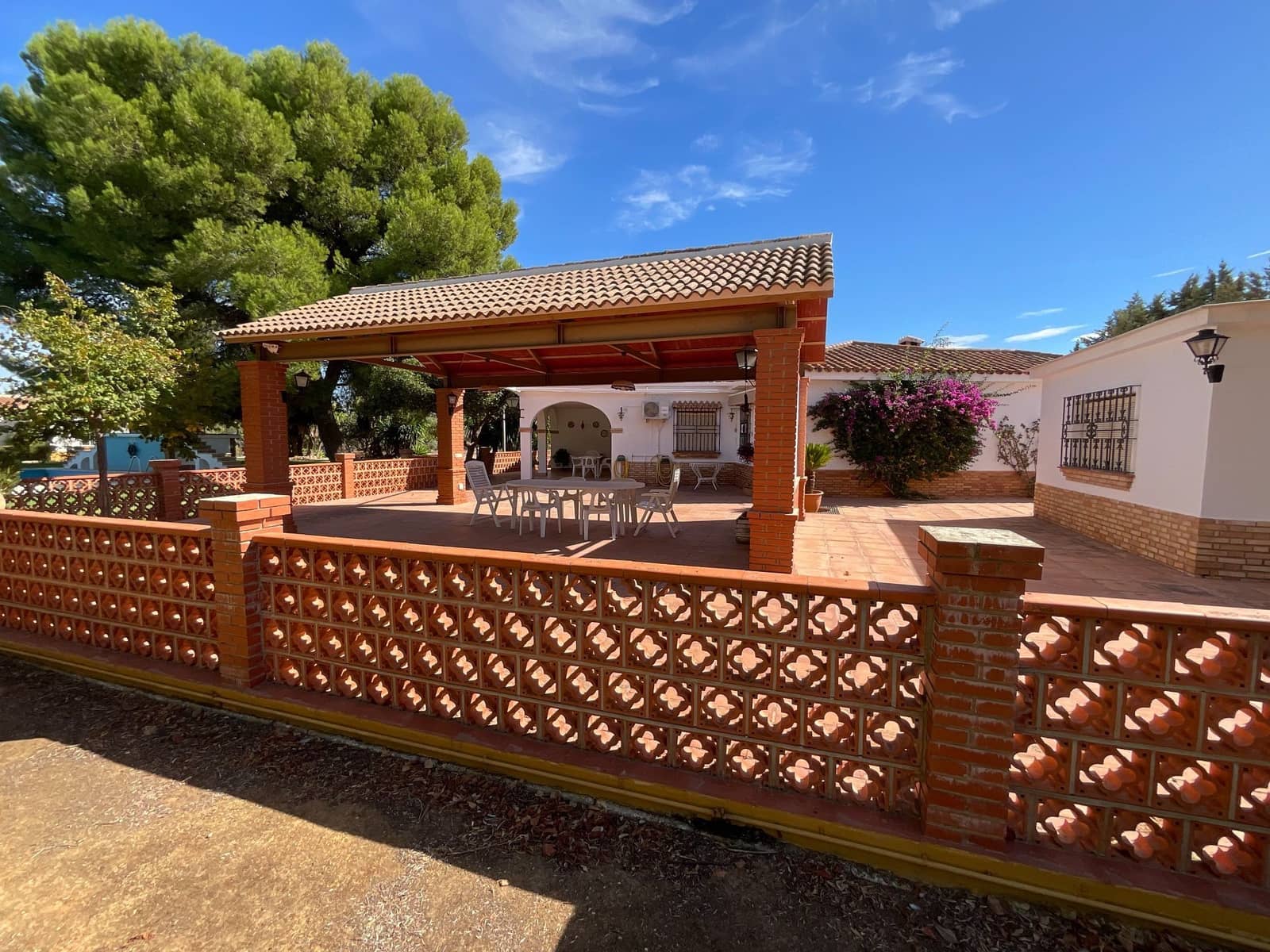 9 soveværelse Finca/Landehus til salg i Antequera med swimmingpool garage - € 999.990 (Ref: 9058803)