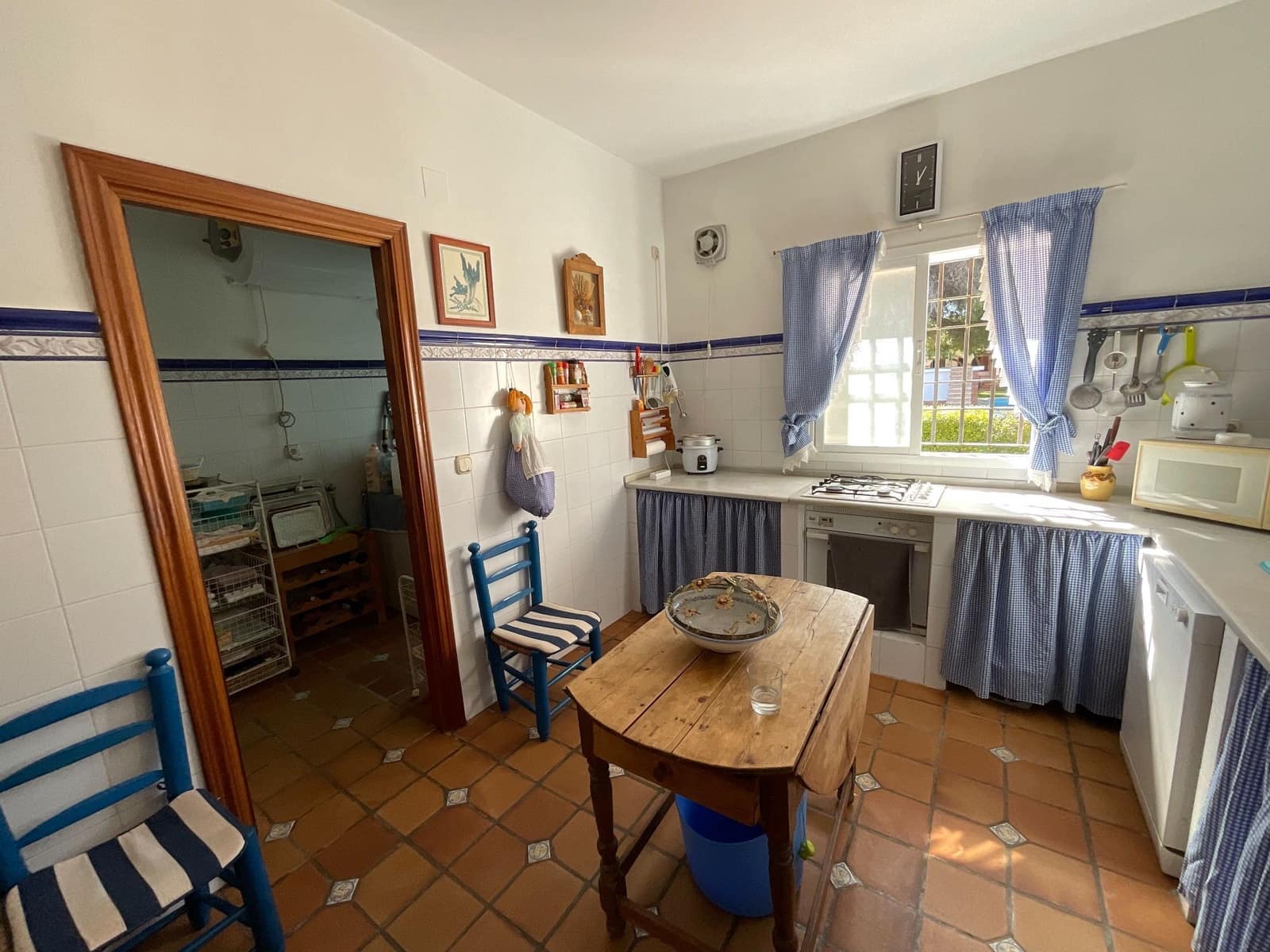 9 soveværelse Finca/Landehus til salg i Antequera med swimmingpool garage - € 999.990 (Ref: 9058803)