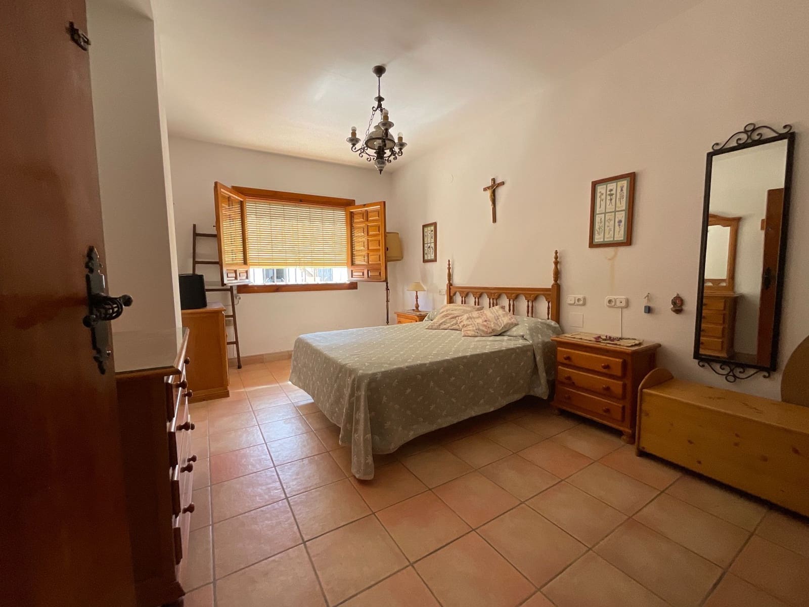 9 soveværelse Finca/Landehus til salg i Antequera med swimmingpool garage - € 999.990 (Ref: 9058803)