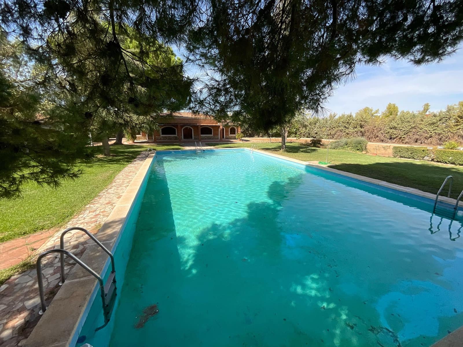 9 soveværelse Finca/Landehus til salg i Antequera med swimmingpool garage - € 999.990 (Ref: 9058803)