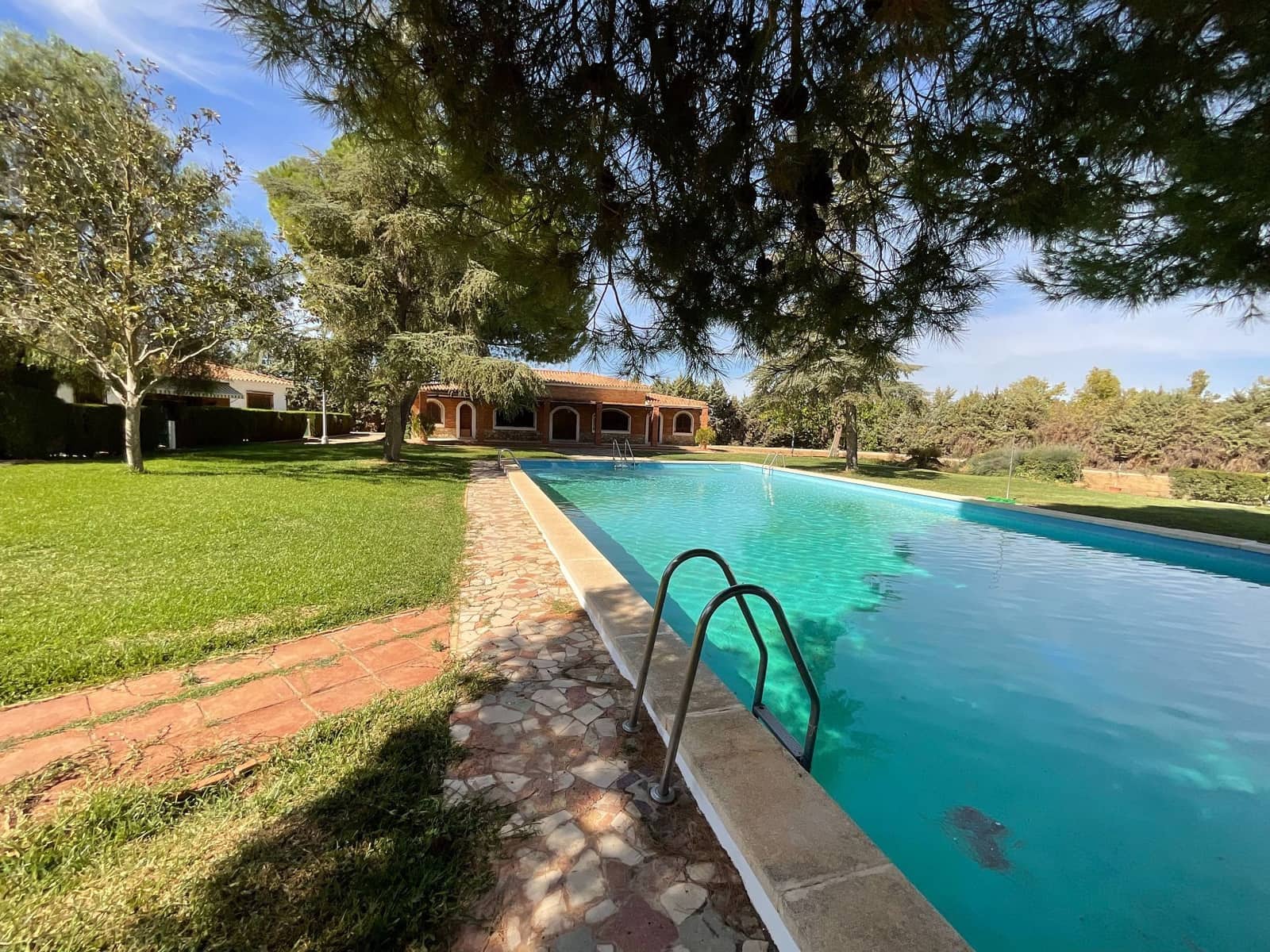 9 soveværelse Finca/Landehus til salg i Antequera med swimmingpool garage - € 999.990 (Ref: 9058803)