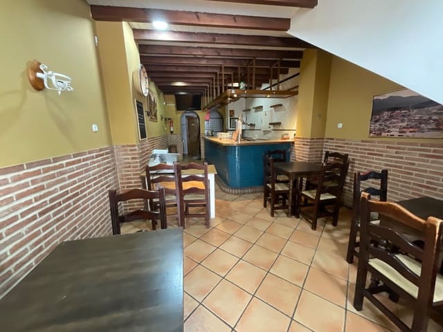 Erhverv til leje i Antequera - € 1.100 (Ref: 9173187)