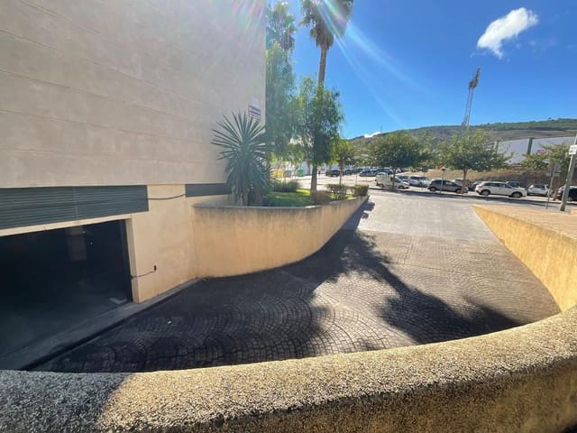 Garaż na sprzedaż w Antequera - 14 000 € (Ref: 9228149)