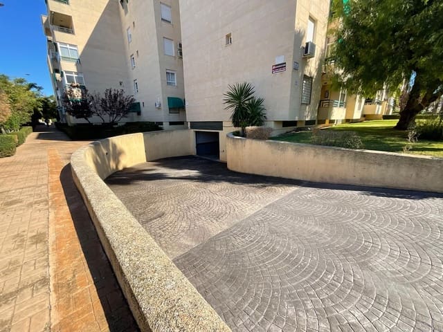 Garaż na sprzedaż w Antequera - 14 000 € (Ref: 9228149)