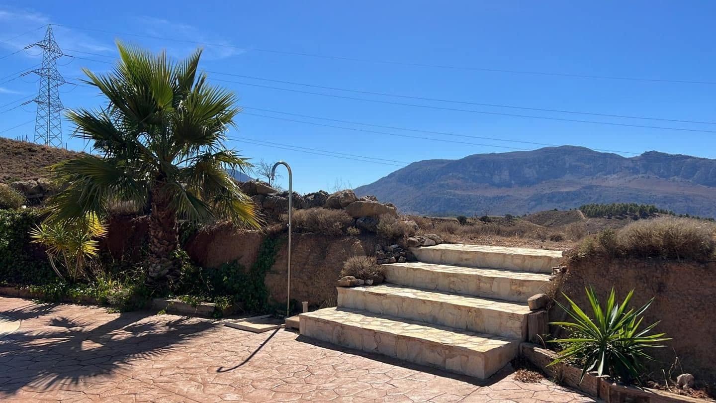 Rakentamaton maa myytävänä paikassa Antequera - 200 000 € (Ref: 9228150)