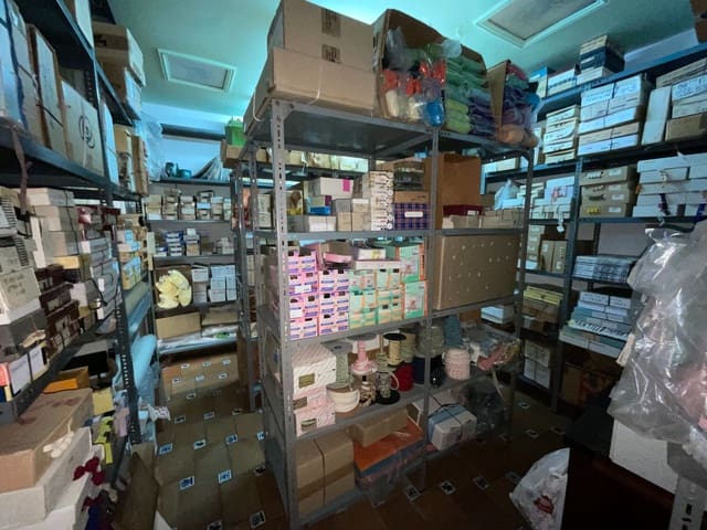 Erhverv til salg i Antequera - € 97.000 (Ref: 9228152)