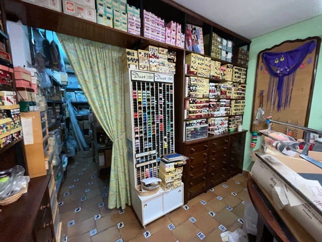 Erhverv til salg i Antequera - € 97.000 (Ref: 9228152)