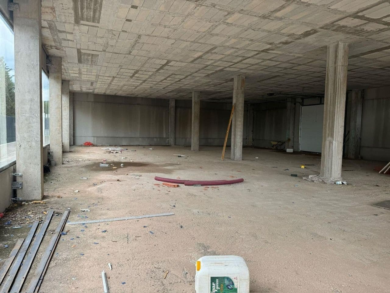 Erhverv til leje i Antequera - € 7.000 (Ref: 9228153)