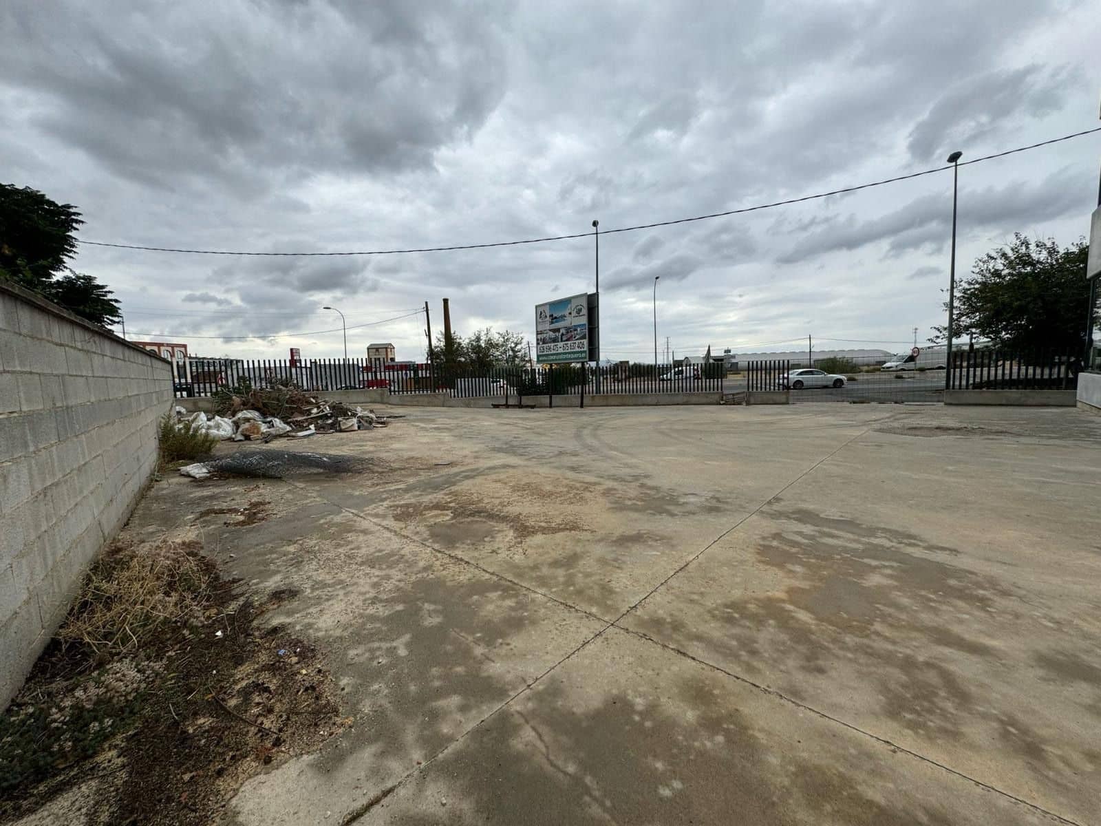 Erhverv til leje i Antequera - € 7.000 (Ref: 9228153)