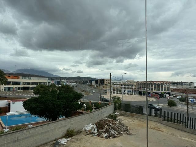 Erhverv til leje i Antequera - € 7.000 (Ref: 9228153)