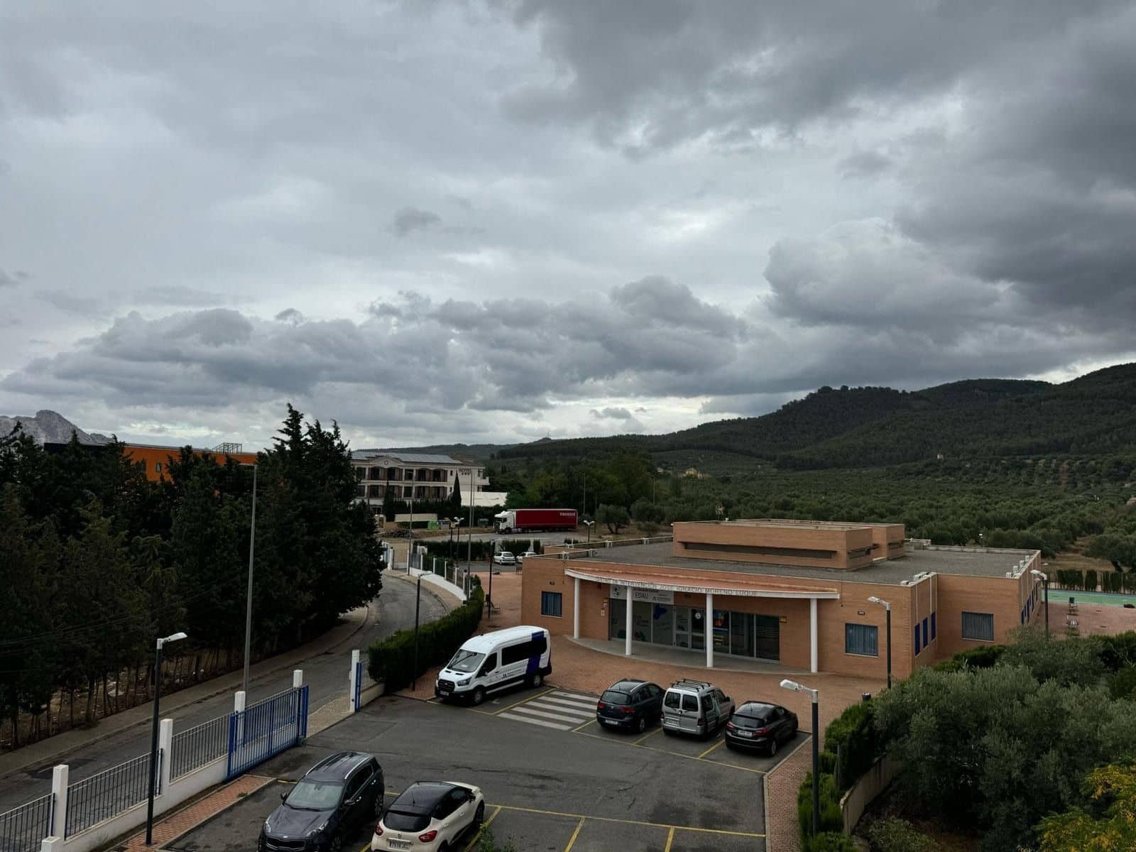 Erhverv til leje i Antequera - € 7.000 (Ref: 9228153)