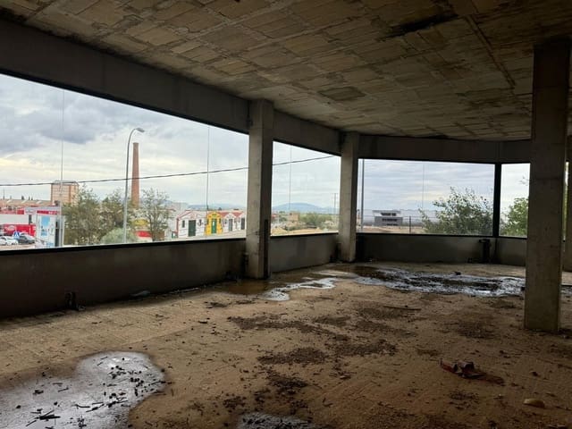 Erhverv til leje i Antequera - € 7.000 (Ref: 9228153)