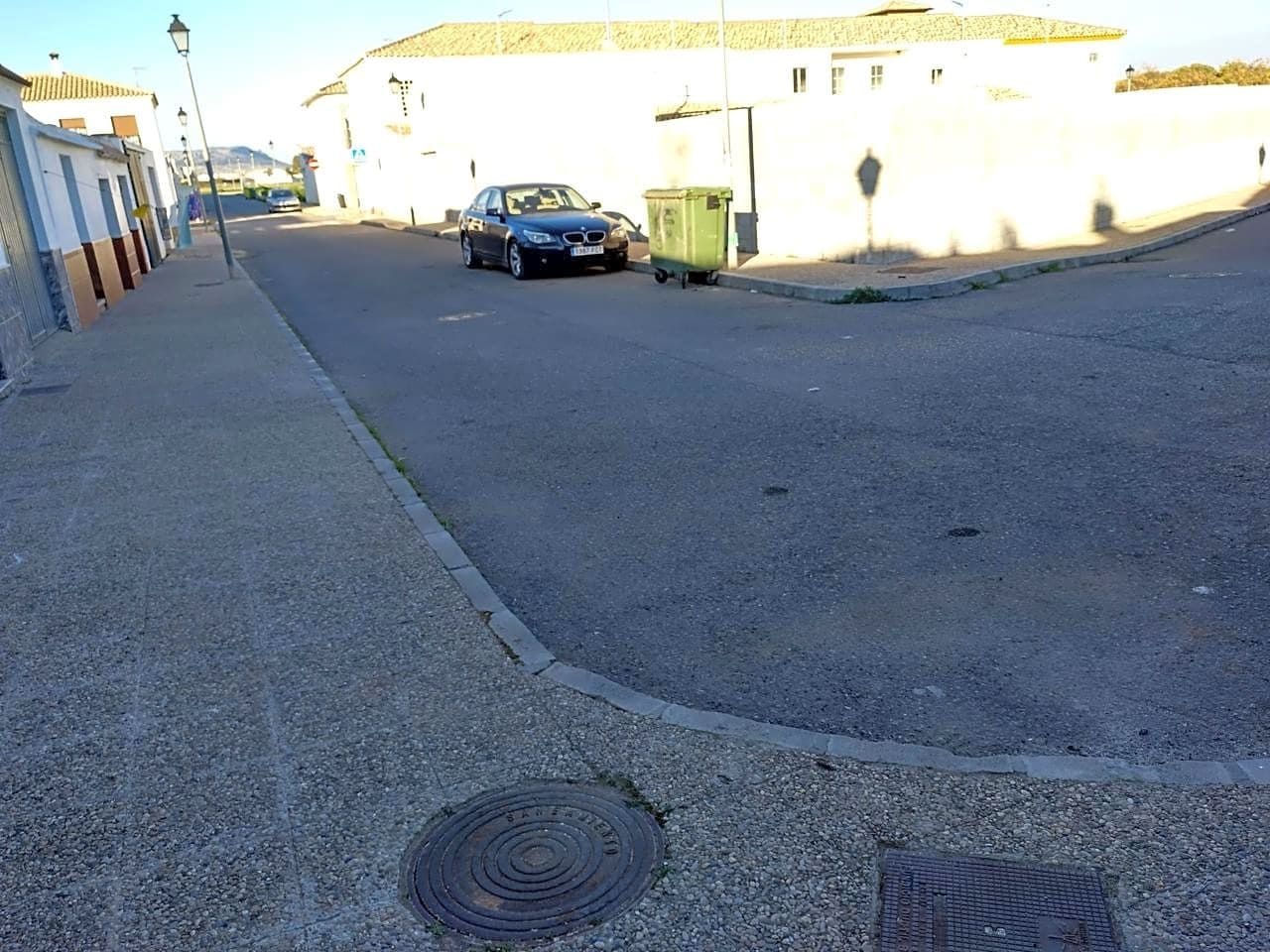 4 soveværelse Villa til salg i Antequera med garage - € 125.000 (Ref: 9228154)