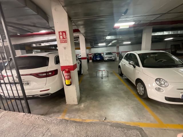 Garage til salg i Antequera - € 28.000 (Ref: 9228157)