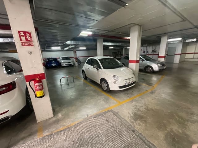 Garage til salg i Antequera - € 28.000 (Ref: 9228157)