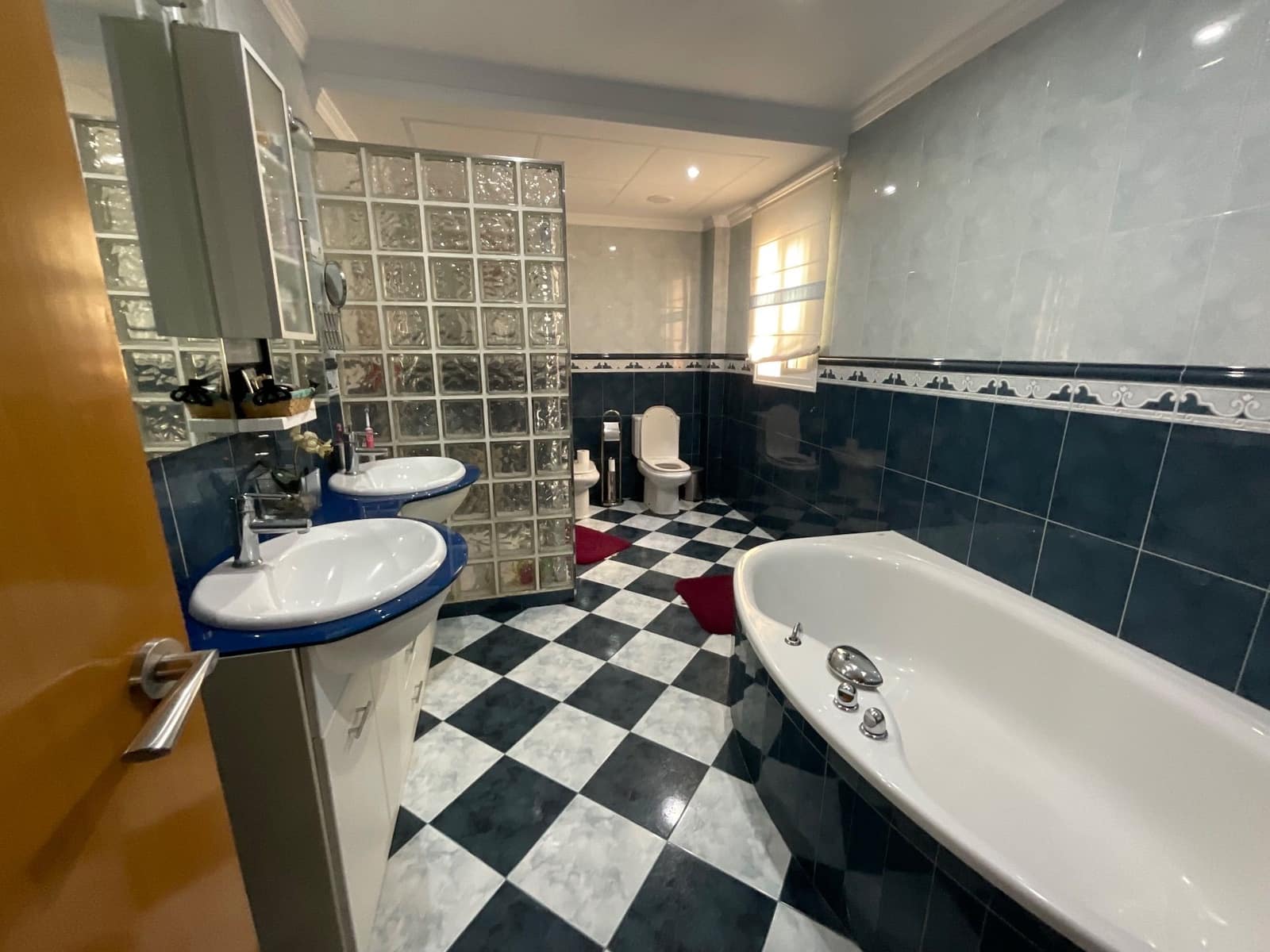 4 soverom Villa til salgs i Villanueva de la Concepcion med garasje - € 260 000 (Ref: 9228161)