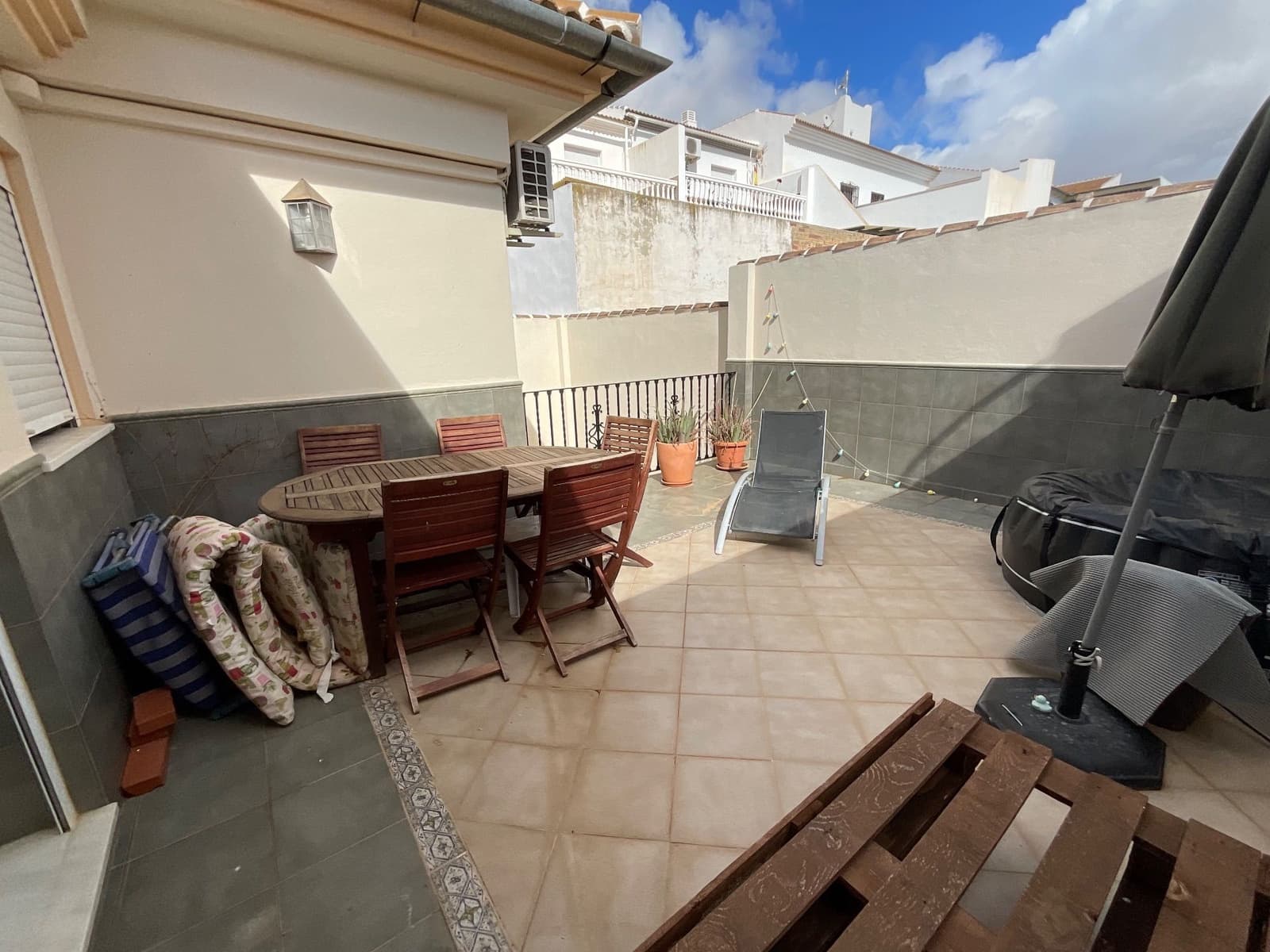 4 soverom Villa til salgs i Villanueva de la Concepcion med garasje - € 260 000 (Ref: 9228161)