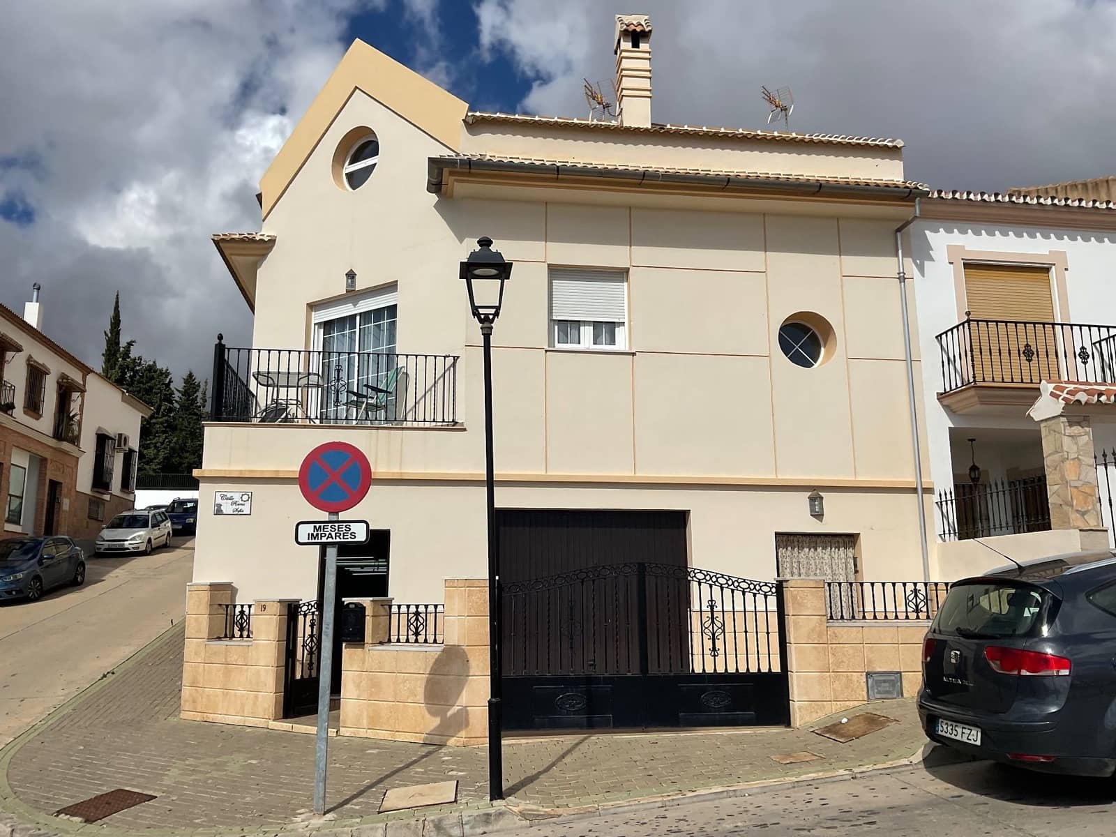 4 soverom Villa til salgs i Villanueva de la Concepcion med garasje - € 260 000 (Ref: 9228161)