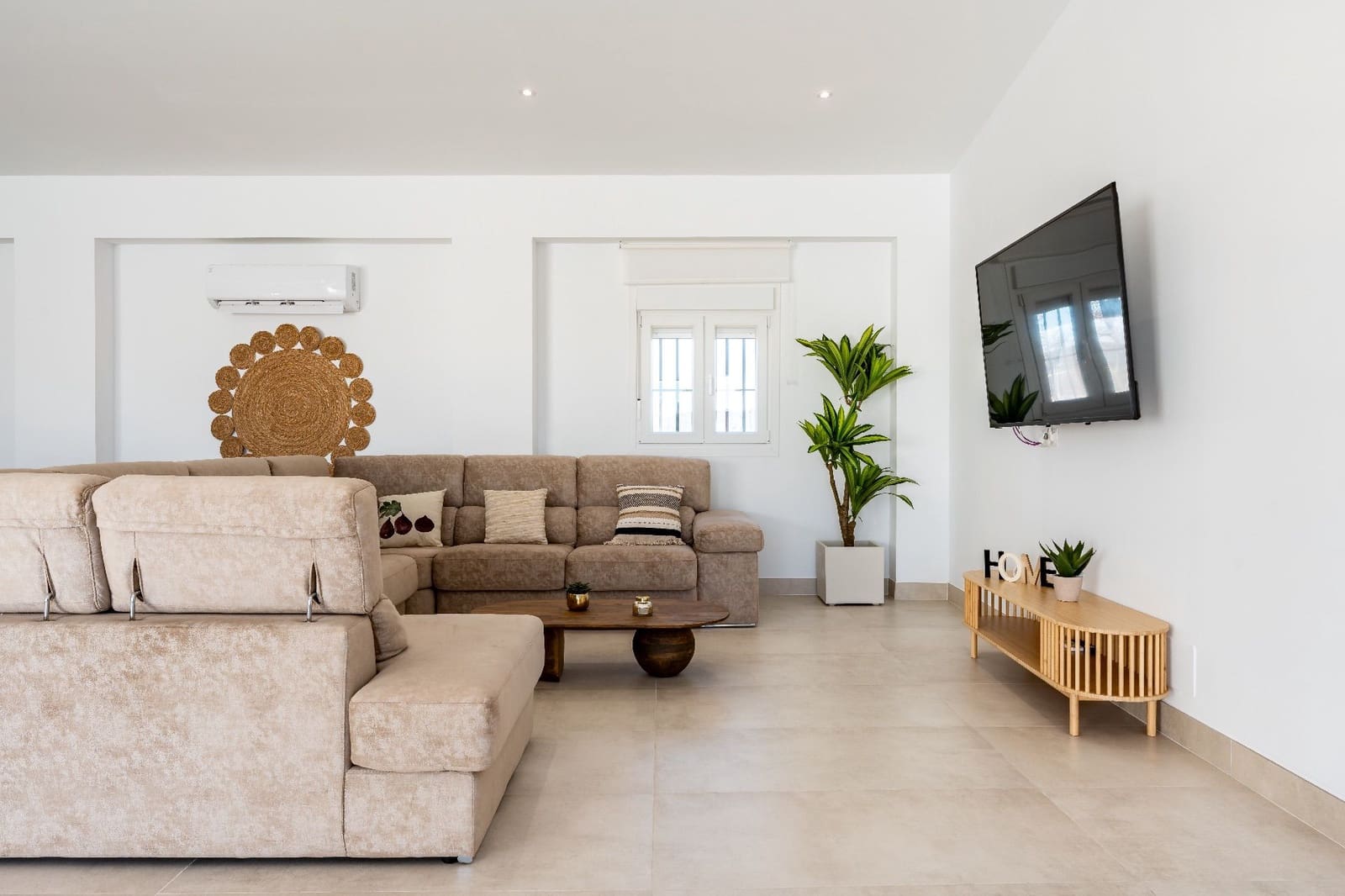 7 soveværelse Finca/Landehus til salg i Antequera med swimmingpool garage - € 790.000 (Ref: 9232164)