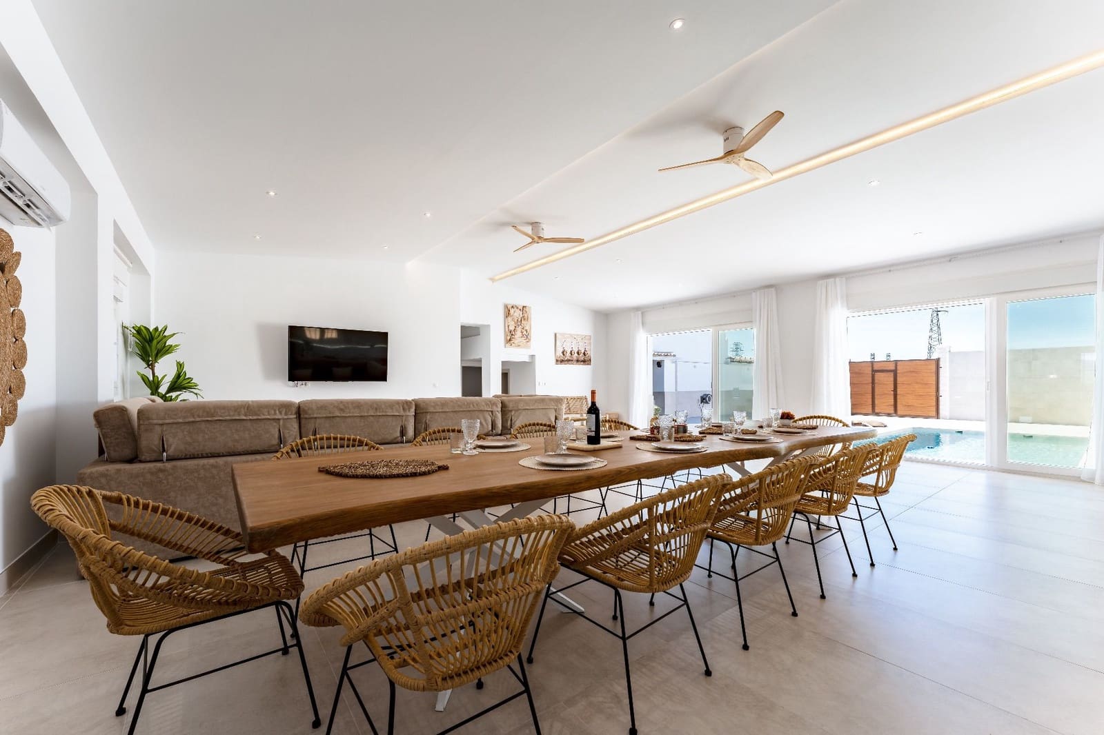 7 soveværelse Finca/Landehus til salg i Antequera med swimmingpool garage - € 790.000 (Ref: 9232164)