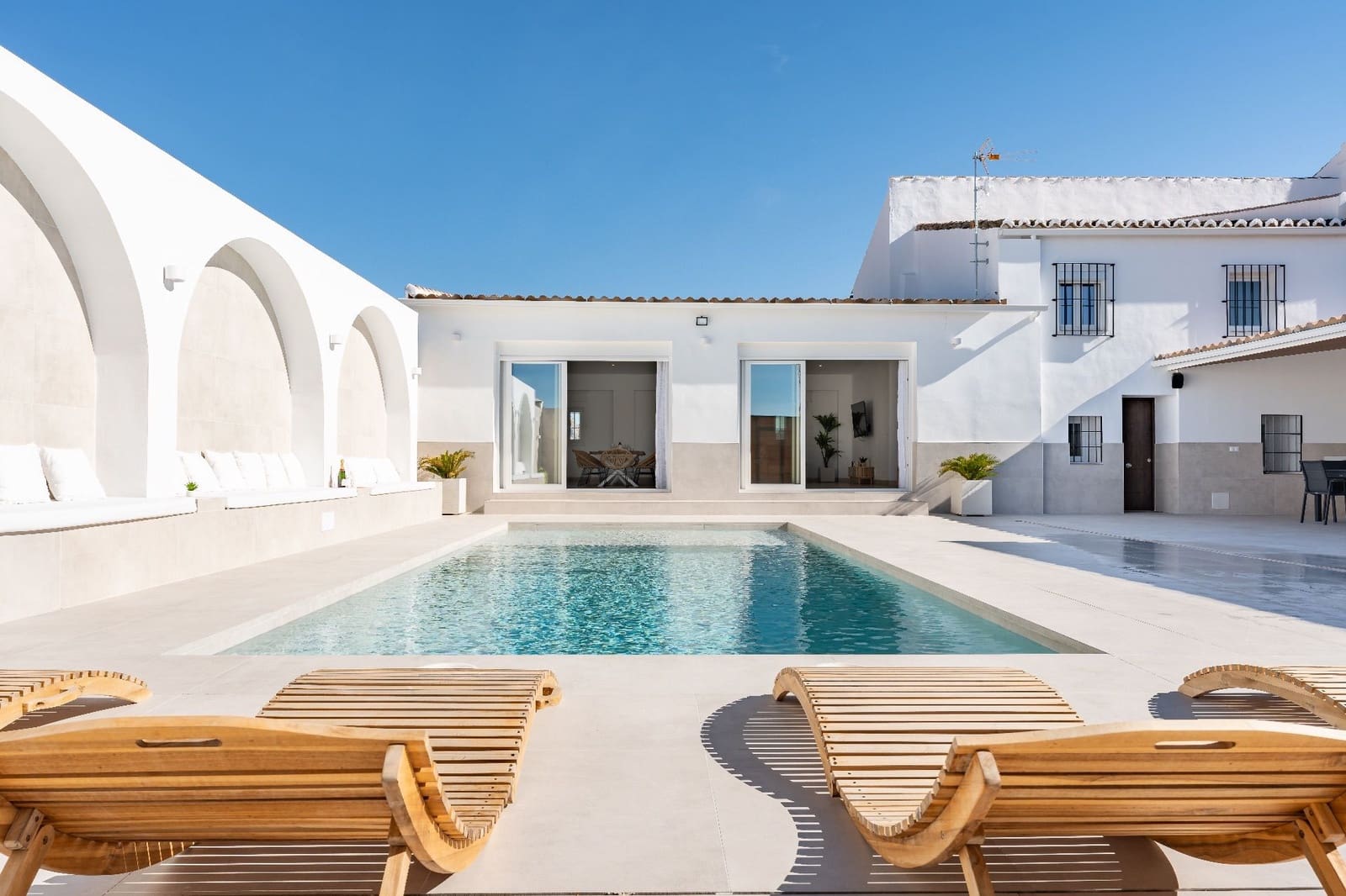 7 soveværelse Finca/Landehus til salg i Antequera med swimmingpool garage - € 790.000 (Ref: 9232164)