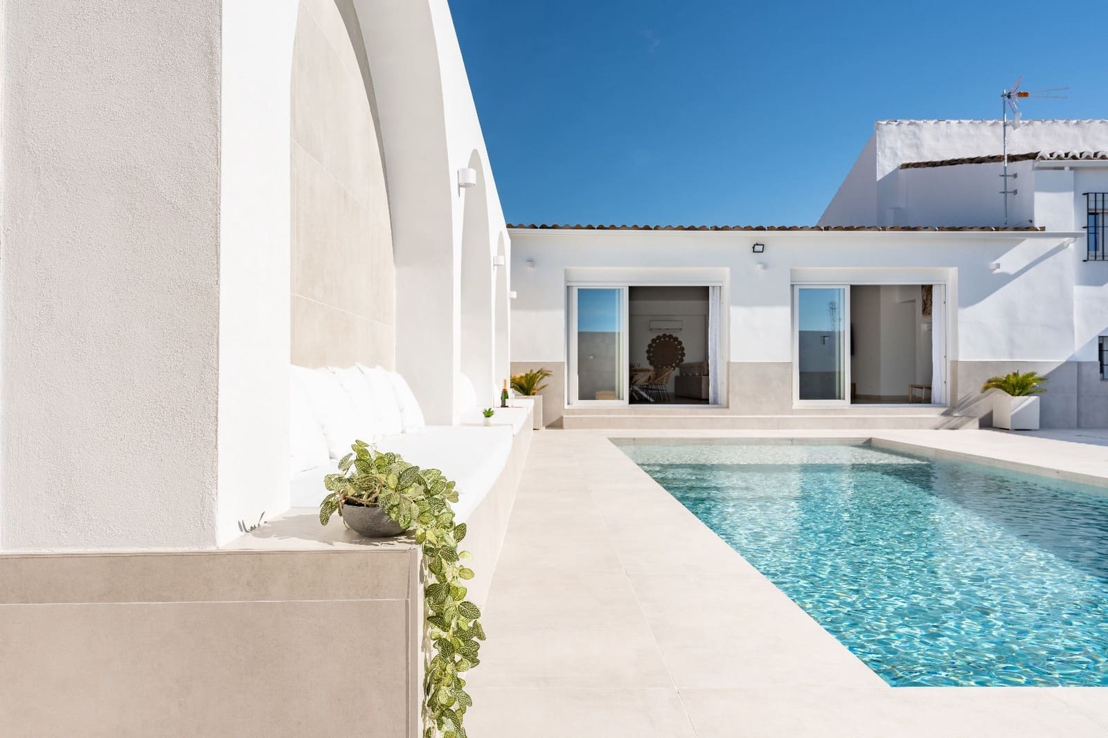 7 soveværelse Finca/Landehus til salg i Antequera med swimmingpool garage - € 790.000 (Ref: 9232164)