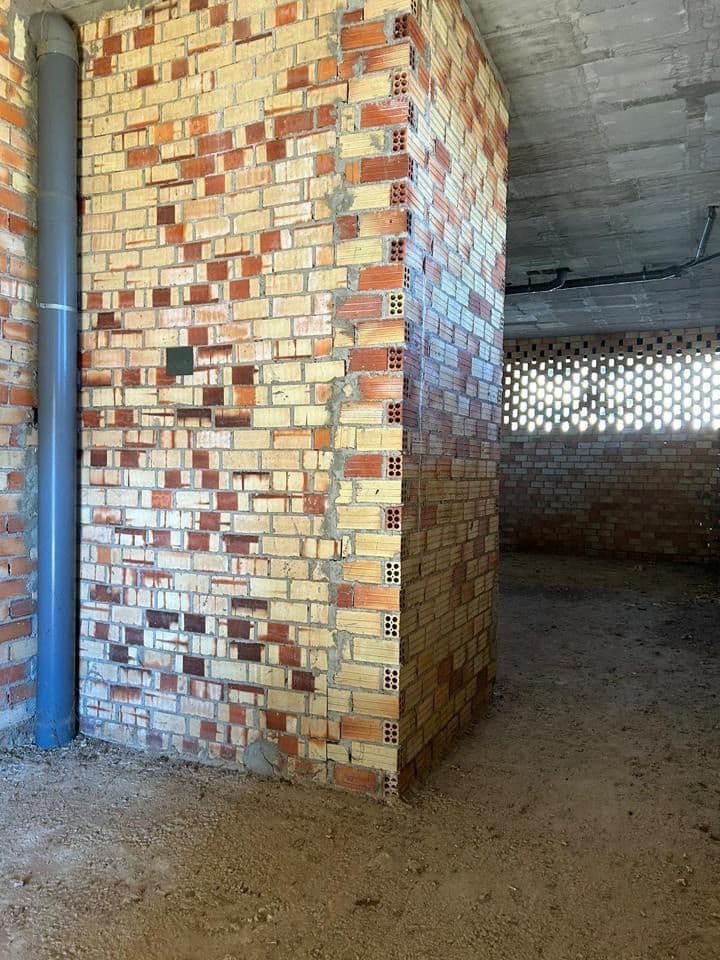 Erhverv til salg i Antequera med garage - € 127.000 (Ref: 9232166)