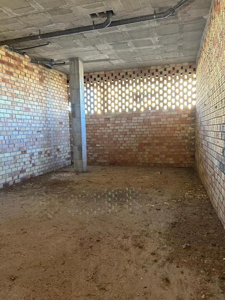 Erhverv til salg i Antequera med garage - € 127.000 (Ref: 9232166)