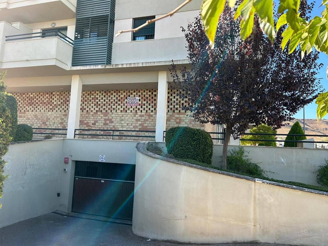 Erhverv til salg i Antequera med garage - € 127.000 (Ref: 9232166)