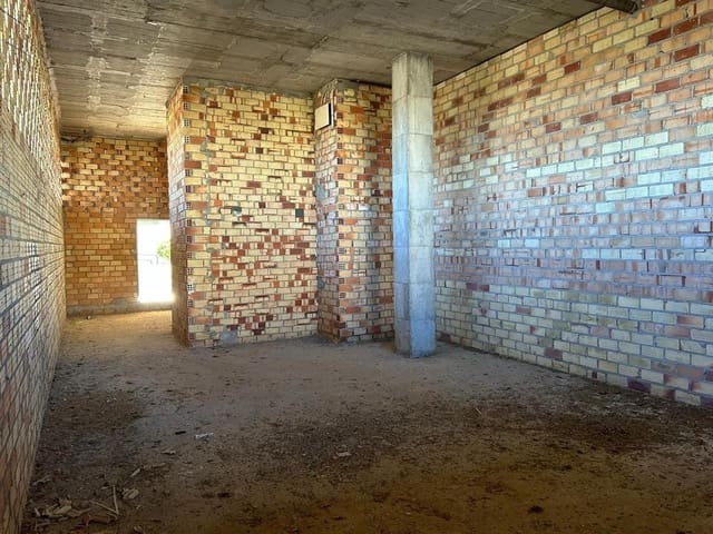 Erhverv til salg i Antequera med garage - € 127.000 (Ref: 9232166)