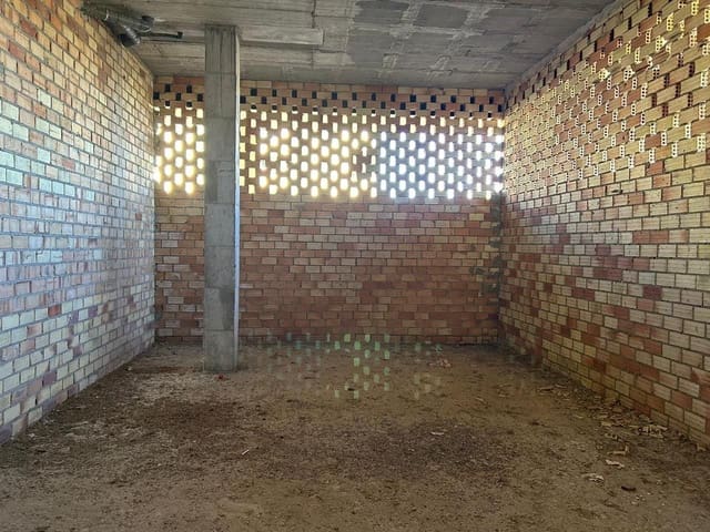 Erhverv til salg i Antequera med garage - € 127.000 (Ref: 9232166)