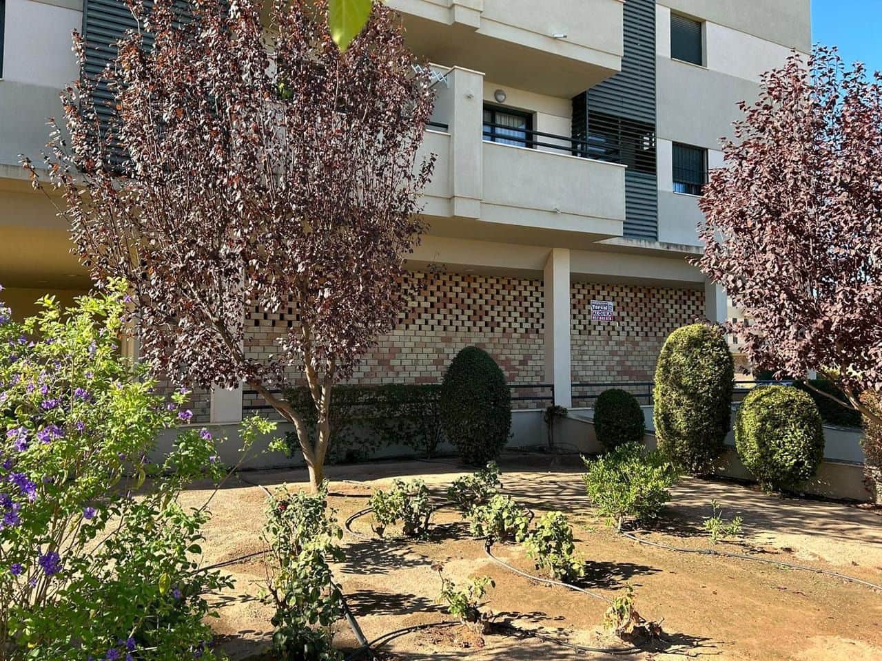 Erhverv til salg i Antequera med garage - € 127.000 (Ref: 9232166)