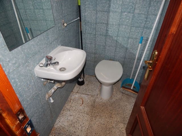 Erhverv til leje i Antequera - € 475 (Ref: 9232169)