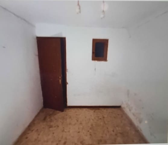 2 soverom Villa til salgs i Humilladero - € 29 700 (Ref: 9232170)