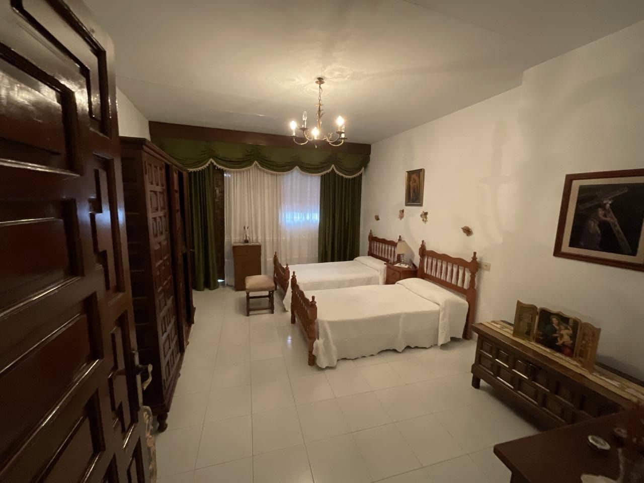 5 soveværelse Villa til salg i Antequera - € 240.000 (Ref: 9232171)